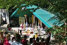 Festgottesdienst zum 1.000 Todestag des Heiligen Heimerads auf dem Hasunger Berg (Foto: Karl-Franz Thiede)